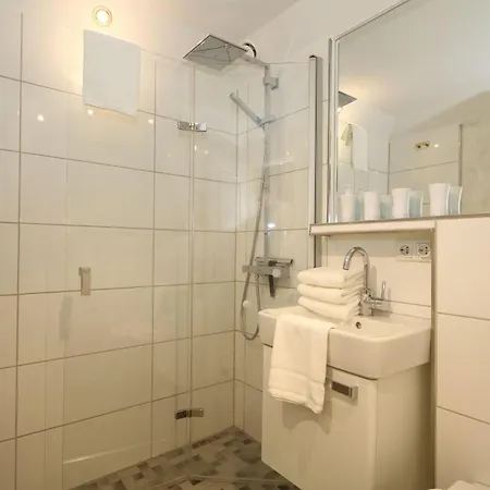 Wattkoje - Ein Der Besonderen Art Erwartet Sie Am Rande Der Braderuper Heide *